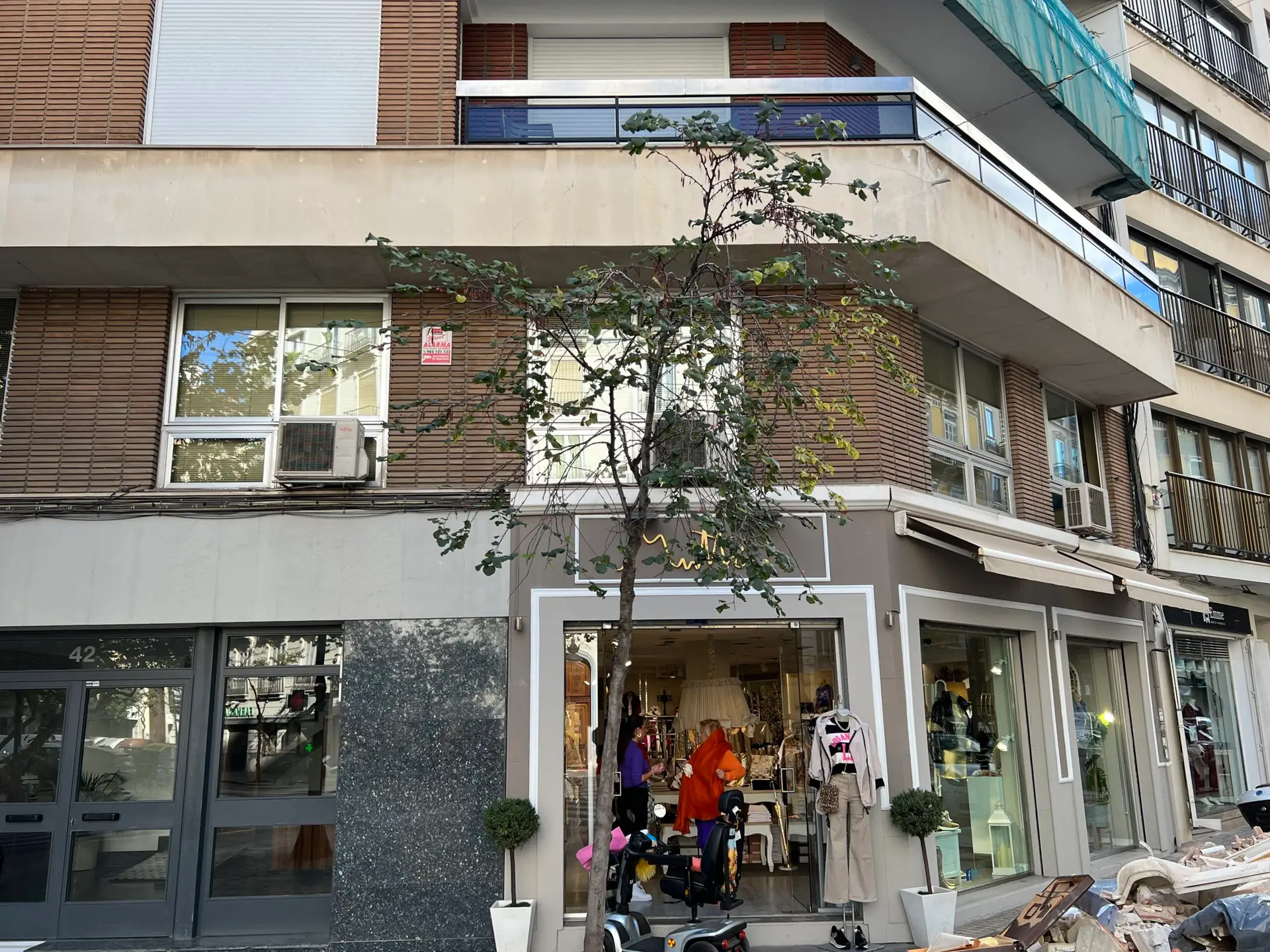 Fachada oficina IGME Valencia